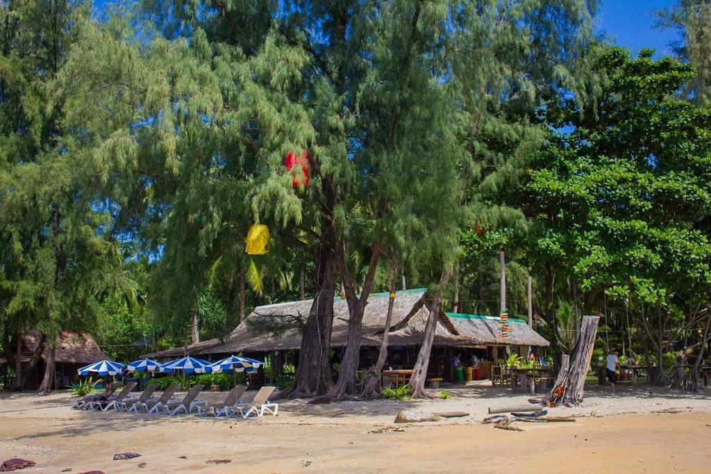 Kohjum Freedom Resort Koh Jum Eksteriør billede