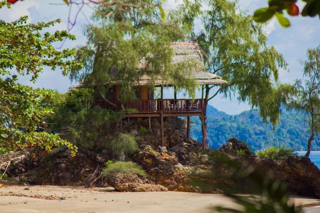 Kohjum Freedom Resort Koh Jum Eksteriør billede