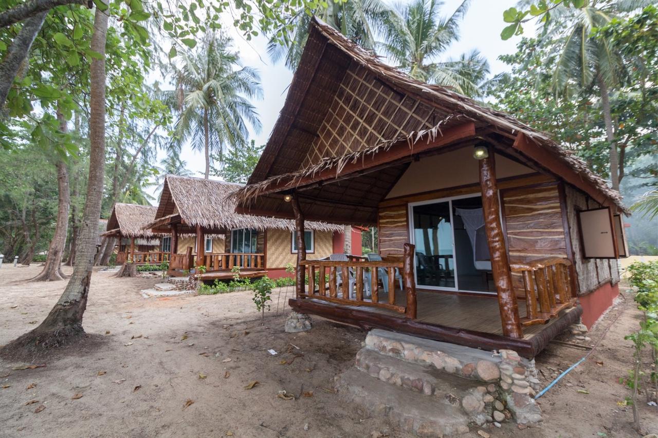 Kohjum Freedom Resort Koh Jum Eksteriør billede