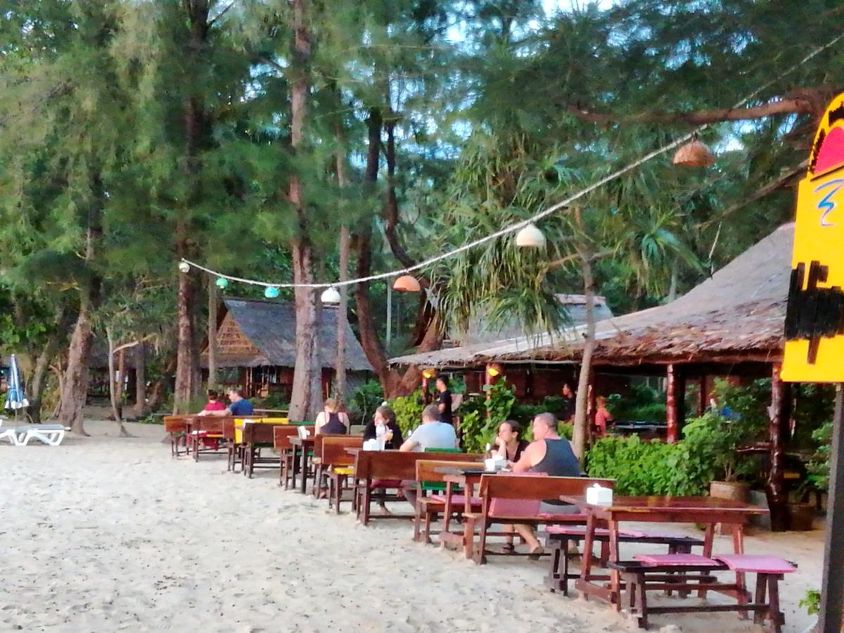 Kohjum Freedom Resort Koh Jum Eksteriør billede